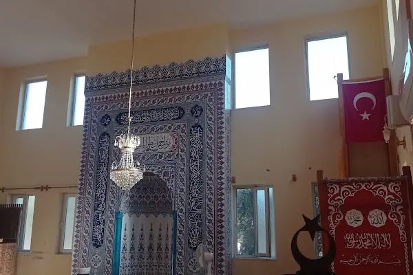 Hacı Kadir Türker Cami - Resim 13