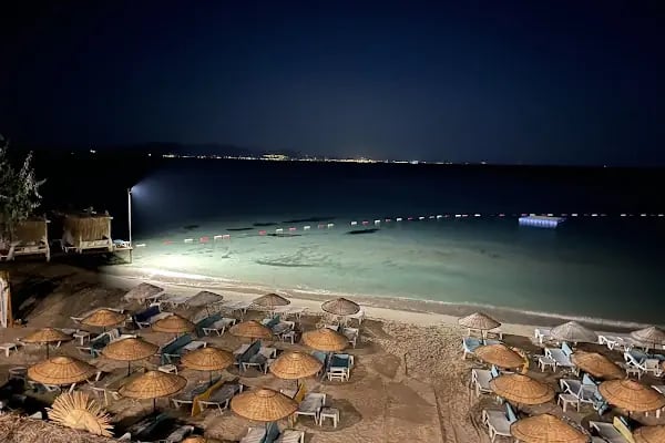 Fame Beach - Resim 13