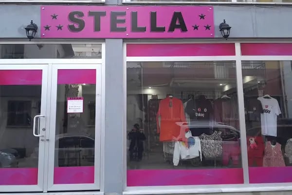Stella - Resim 1