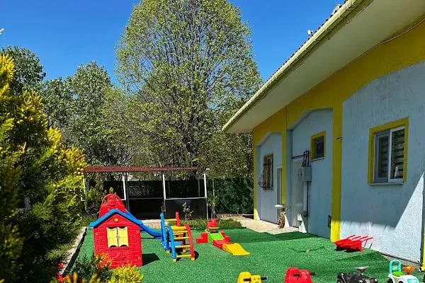 Özel Bursa Parlayan Yıldızlar Anaokulu - Resim 2