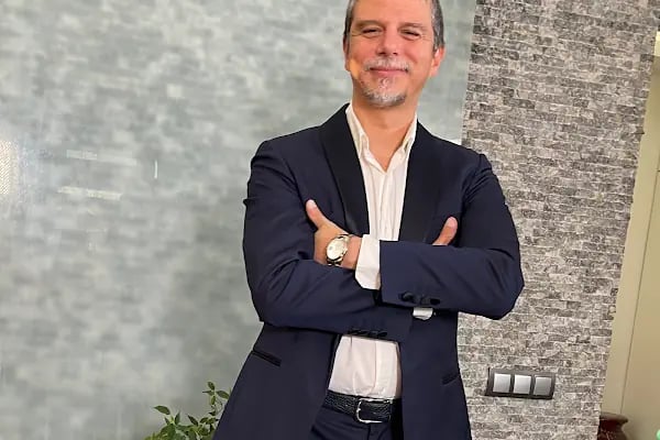 Uzm. Dr. Tansu Erakman (Çene Cerrahisi ve Protetik Tedavi) - Resim 8