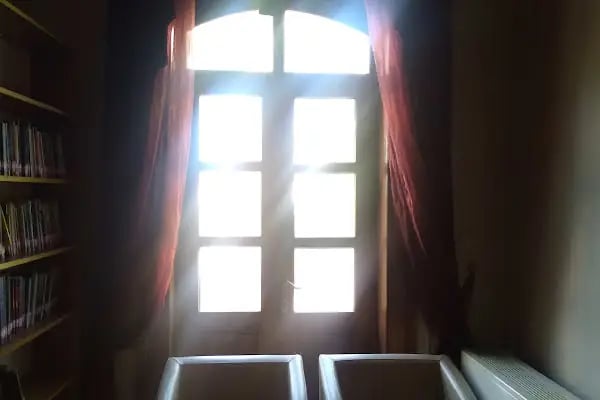 Aliağa Belediyesi Kütüphanesi - Resim 4
