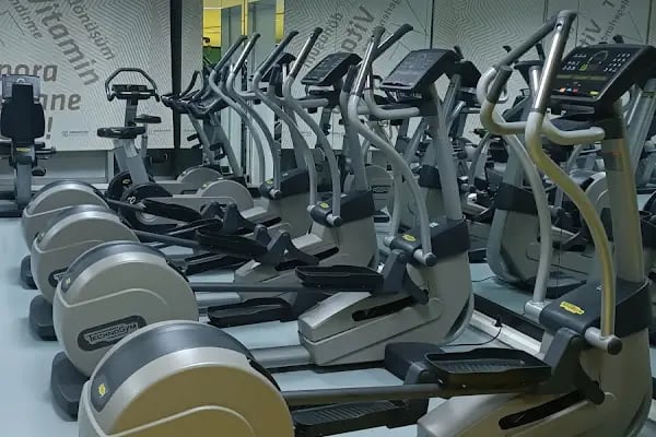 Arnavutköy Sağlıklı Yaşam Spor Merkezi - Resim 11