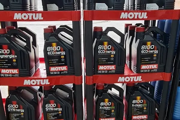 Çayırova Karadeniz otomotiv yedek parça madeni yağ ve akü mağazası - Resim 11