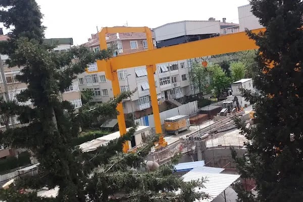 Neyire Neyir Sk. Girişi Naci Kasım Parkı - Resim 11