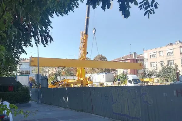Neyire Neyir Sk. Girişi Naci Kasım Parkı - Resim 4