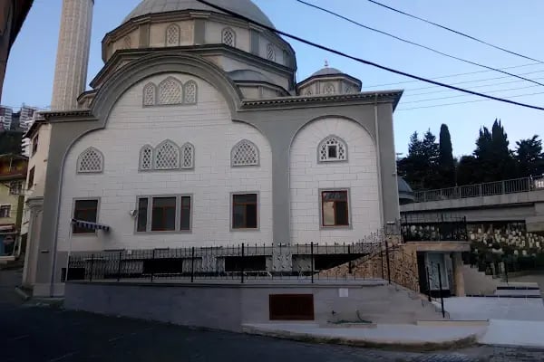 Yıldızlı Merkez Cami - Resim 16