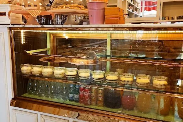 Büyükada Şekercisi Candy Island Cafe Patisserie - Resim 10