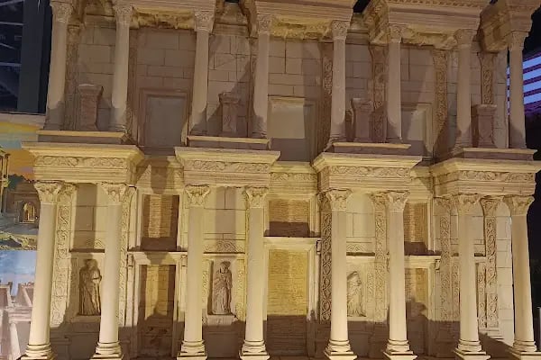 Pandora Forum Bornova - Resim 5