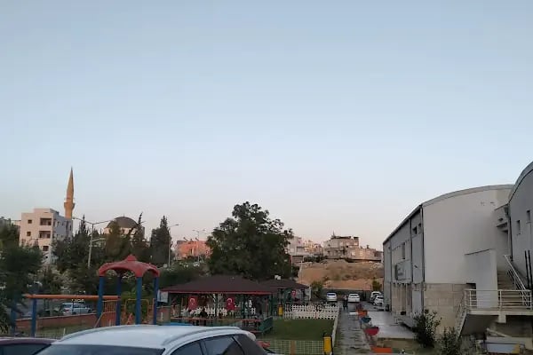 Çukurova İlçe Atletizm Pisti - Resim 7