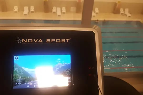 Mavera Yüzme Havuzu Ve Spor Kompleksi - Resim 15