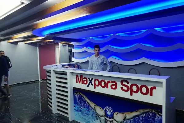 Mavera Yüzme Havuzu Ve Spor Kompleksi - Resim 6
