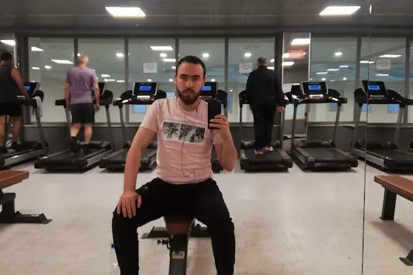 Mavera Yüzme Havuzu Ve Spor Kompleksi - Resim 11
