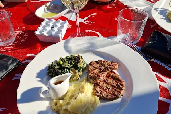 Pena Bar &amp; Restaurant - Resim 3