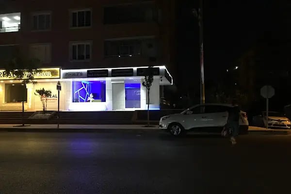 Özel Uzmanlar Ağız ve Diş Sağlığı Polikliniği - Resim 4