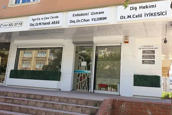Özel Uzmanlar Ağız ve Diş Sağlığı Polikliniği - Resim 2