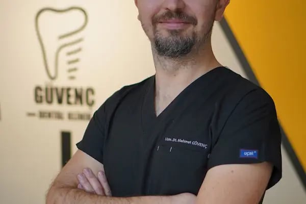 Uzman Diş Hekimi Mehmet Güvenç Balıkesir Özel Diş Kliniği-Lamina-Zirkonyum-İmplant-Beyazlatma-Estetik ve Kozmetik Diş Hekimi - Resim 14