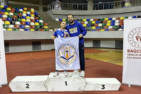 BAĞCILAR GENÇLİK VE SPOR İLÇE MÜDÜRLÜĞÜ OLİMPİK SPOR SALONU - Resim 14