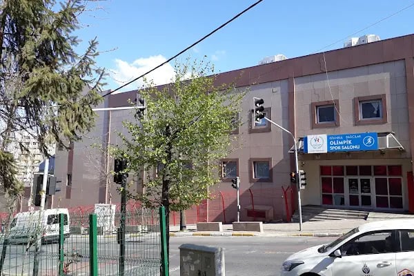 BAĞCILAR GENÇLİK VE SPOR İLÇE MÜDÜRLÜĞÜ OLİMPİK SPOR SALONU - Resim 7