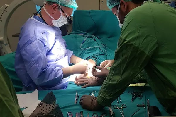 Op. Dr. Fatih Volkan Tercan - Resim 2