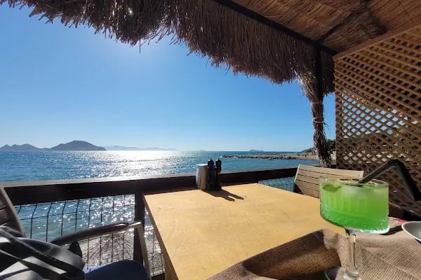 La Terrasse Restobar - Resim 20