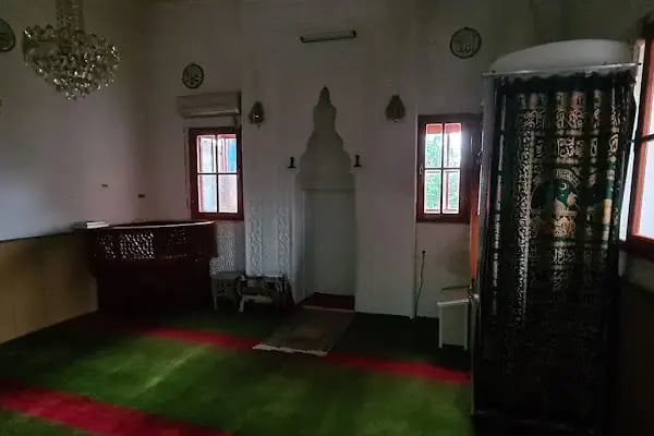 Kesikbaş Abdullah Sultan Cami - Resim 19