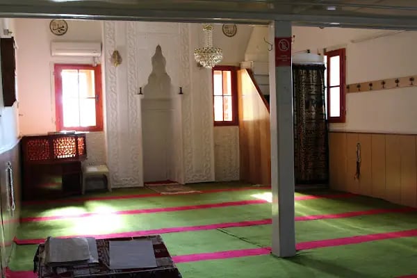 Kesikbaş Abdullah Sultan Cami - Resim 20