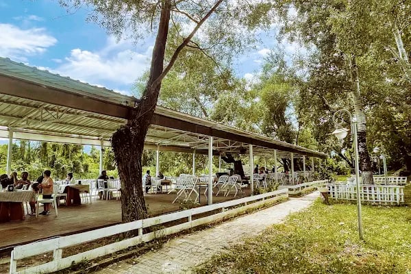 Nehirland Country Club Restoran - Resim 3