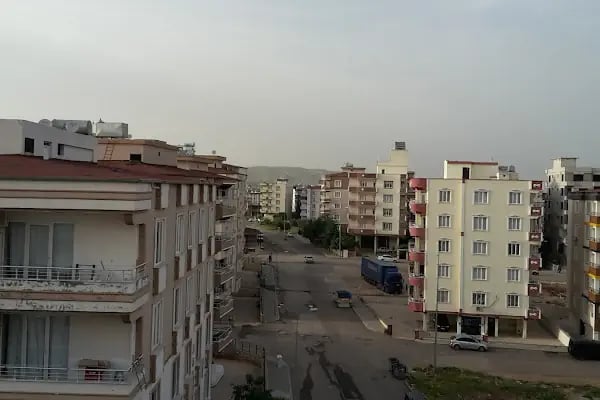 Uygur Gayrimenkul&amp;İnşaat - Resim 1