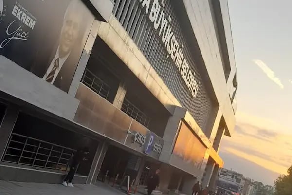 Sakarya Büyükşehir Belediyesi Katlı Otoparkı - Resim 5