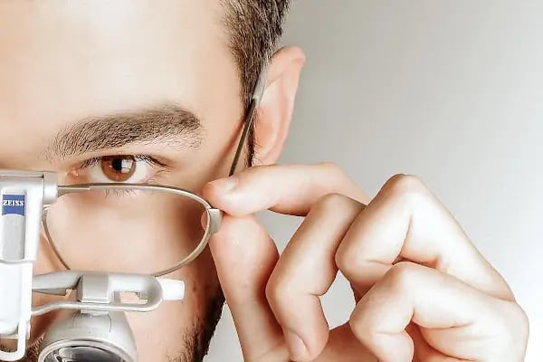 Bursa Diş Hekimi Fatih Ay | implant | Gülüş Tasarımı | Dentist - Resim 9