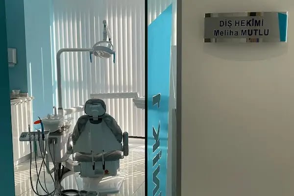 ÖZEL MİA DENT AĞIZ VE DİŞ SAĞLIĞI POLİKLİNİĞİ - Resim 11