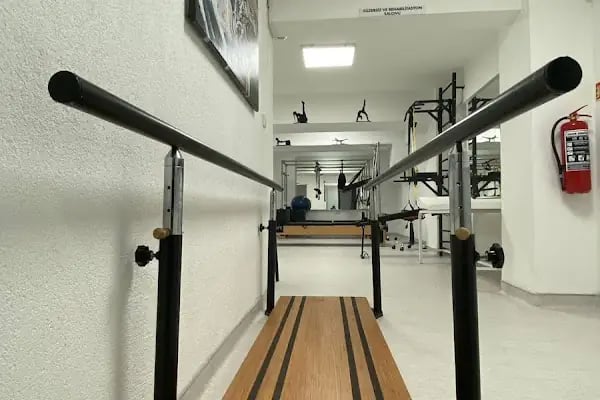 Prof. Dr. Cem Yalın KILINÇ - CYK Ortopedi Kliniği - Resim 6