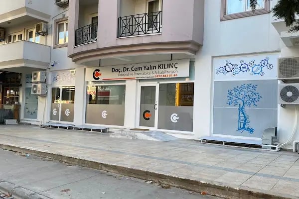 Prof. Dr. Cem Yalın KILINÇ - CYK Ortopedi Kliniği - Resim 3