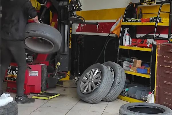 BRIDGESTONE LASSA Atakum Yetkili Bayii - Doğa Otomotiv Oto Lastik Satış Servis - Resim 16