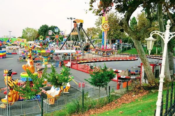 Florya Leroz Eğlence Merkezi - Resim 1