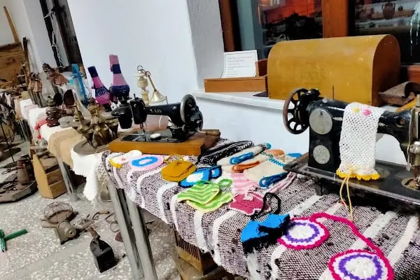 Armutalan Köy Konağı - Resim 18