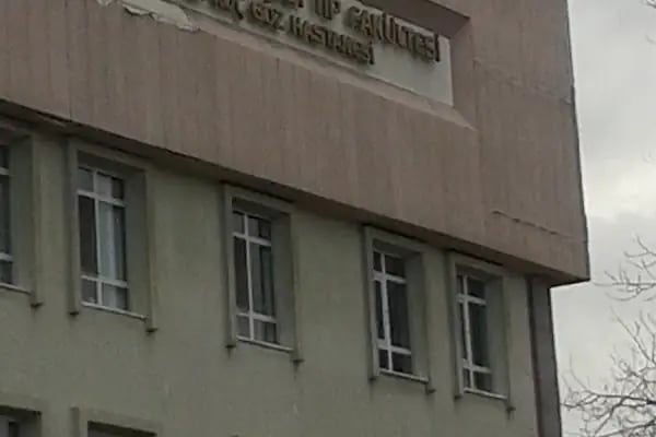 A.Ü. Tıp Fakültesi Göz Hastalıklar renda vui Anabilim Dalı Vehbi Koç Göz Hastanesi - Resim 13