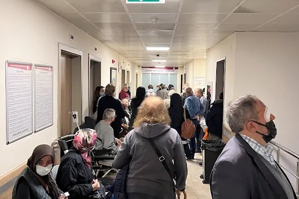 A.Ü. Tıp Fakültesi Göz Hastalıklar renda vui Anabilim Dalı Vehbi Koç Göz Hastanesi - Resim 16