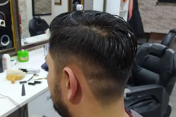 Bayraklı Erkek Kuoförü TASARIM: MUTLU TÜRKDOĞAN - Resim 1
