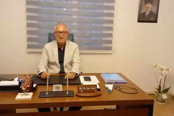 Prof. Dr. Caner Çavdar, Nefroloji - Resim 12