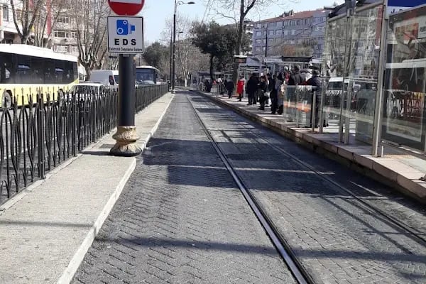 Fatih Tramvay Durağı - Resim 12
