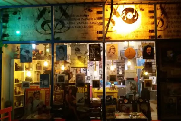 Ezgili Düşler Cafe / Çay Kahve Müzik Afiş Dergi Poster Plak Kadet Cd - Resim 5