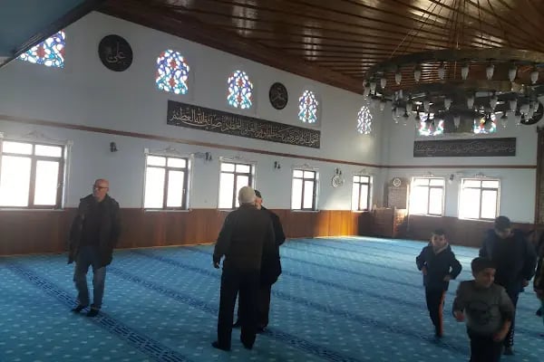 Şehitler Gaziler Camii - Resim 8