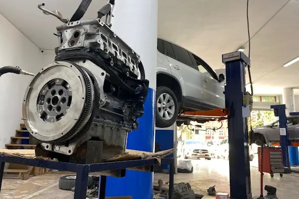 R&amp;B GARAGE CAR CARE - Resim 4