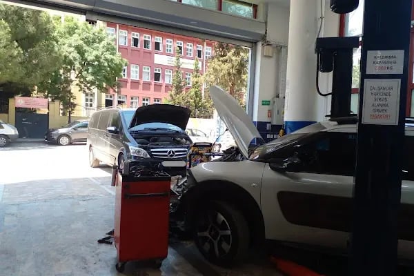 R&amp;B GARAGE CAR CARE - Resim 12
