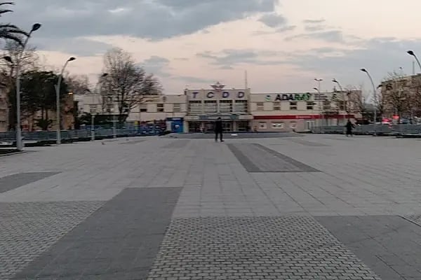TCDD Adapazarı Tren İstasyonu - Resim 15
