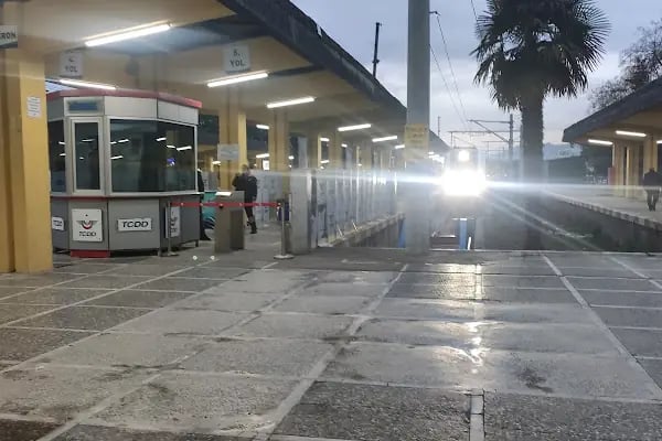TCDD Adapazarı Tren İstasyonu - Resim 7