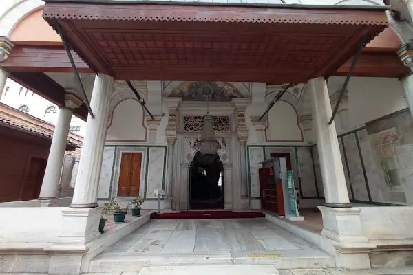 Hatice Turhan Valide Sultan Türbesi - Resim 18