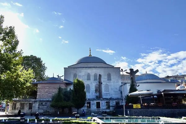 Hatice Turhan Valide Sultan Türbesi - Resim 17